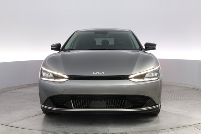 2023 Kia EV6 — photo 9 of 24