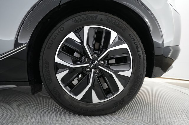 2023 Kia EV6 — photo 15 of 24