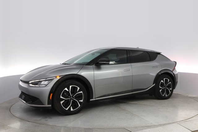 2023 Kia EV6 — photo 14 of 24