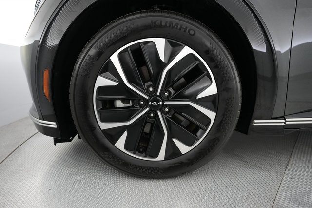 2024 Kia EV6 — photo 7 of 26