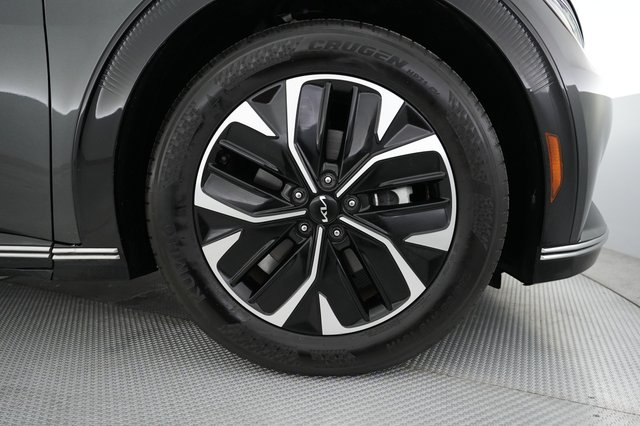 2024 Kia EV6 — photo 16 of 26