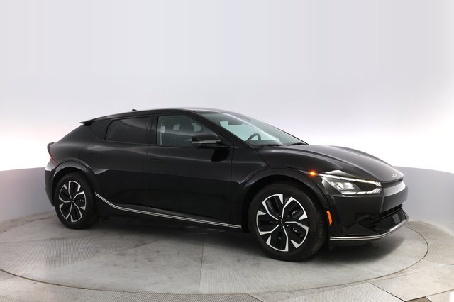 2024 Kia EV6 — photo 11 of 21