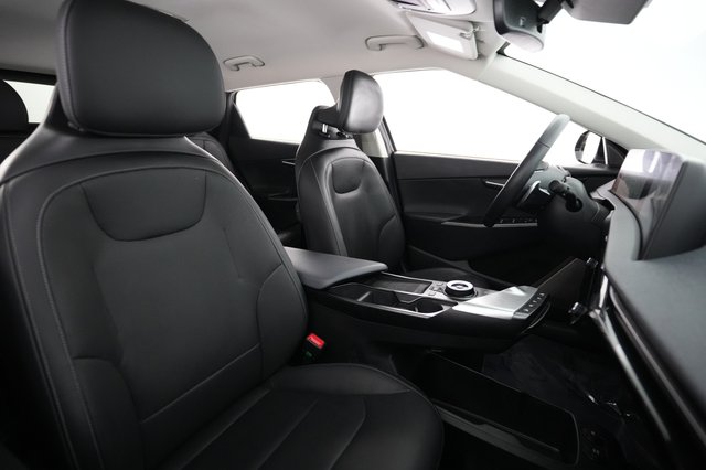 2024 Kia EV6 — photo 18 of 21