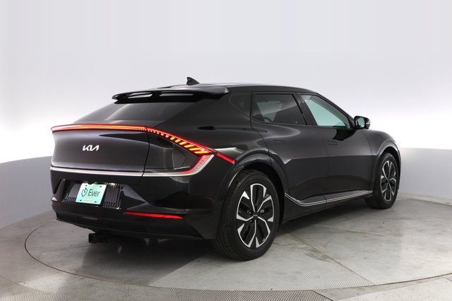 2024 Kia EV6 — photo 2 of 21