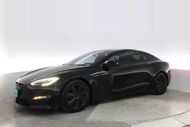 2022 Tesla Model S — photo 14 of 21