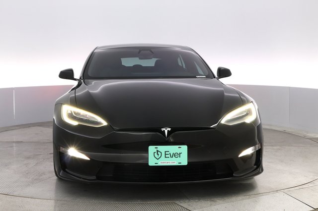 2022 Tesla Model S — photo 9 of 21