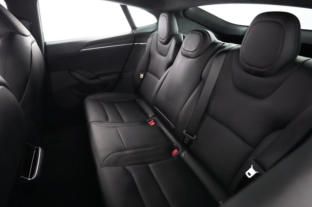 2022 Tesla Model S — photo 18 of 21