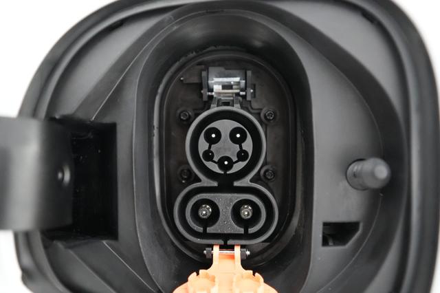 2023 Chevrolet Bolt EUV — photo 8 of 20