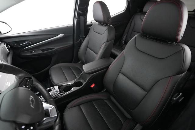 2023 Chevrolet Bolt EUV — photo 3 of 20