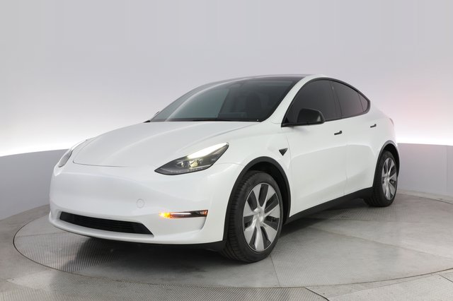2023 Tesla Model Y — VIN 7SAYGDEE5PF738336