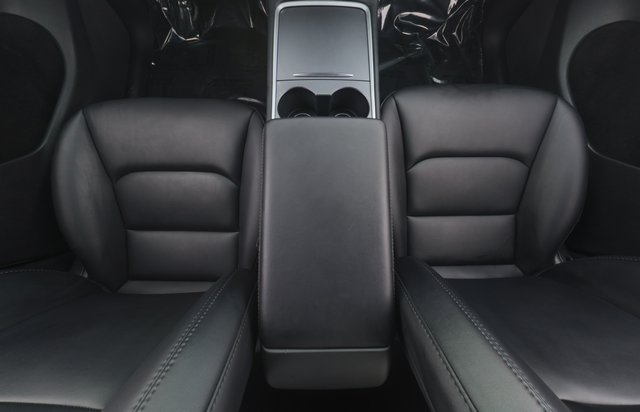 2023 Tesla Model Y — photo 22 of 24