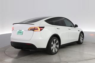 2023 Tesla Model Y — photo 2 of 24