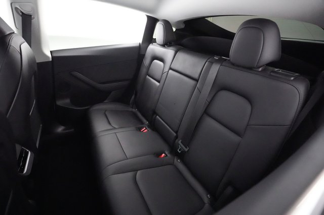 2023 Tesla Model Y — photo 18 of 24