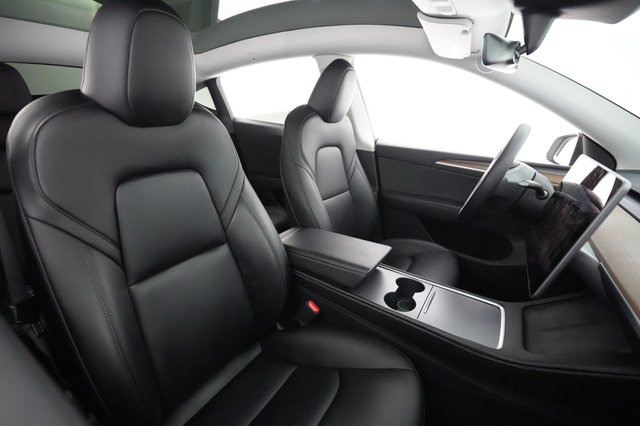 2023 Tesla Model Y — photo 19 of 24