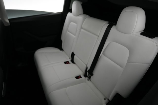 2023 Tesla Model Y — photo 19 of 22