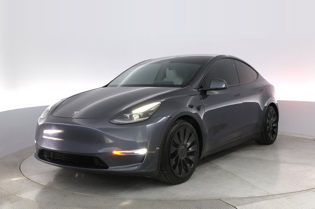 2023 Tesla Model Y — VIN 7SAYGDEF5PF878699