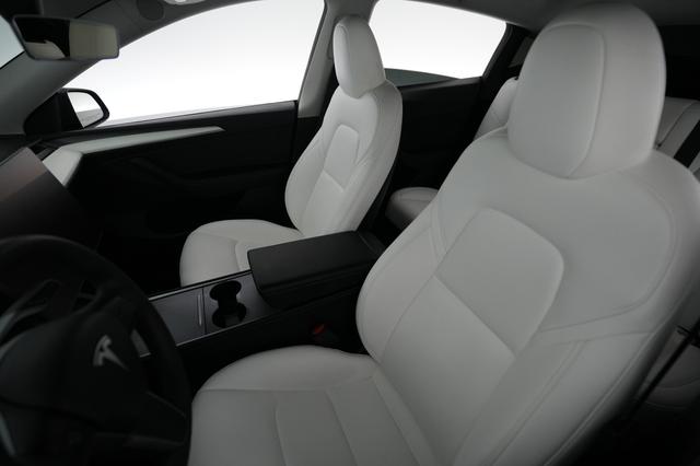 2023 Tesla Model Y — photo 3 of 22