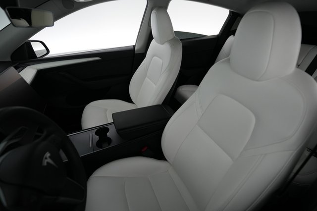 2023 Tesla Model Y — photo 3 of 22