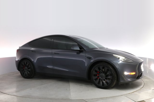2023 Tesla Model Y — photo 11 of 22