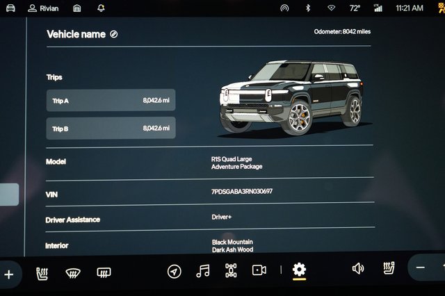 2024 Rivian R1S — photo 5 of 22