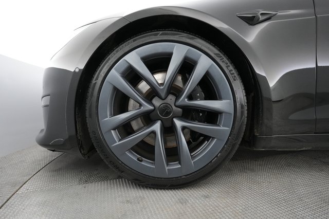 2022 Tesla Model S — photo 15 of 21