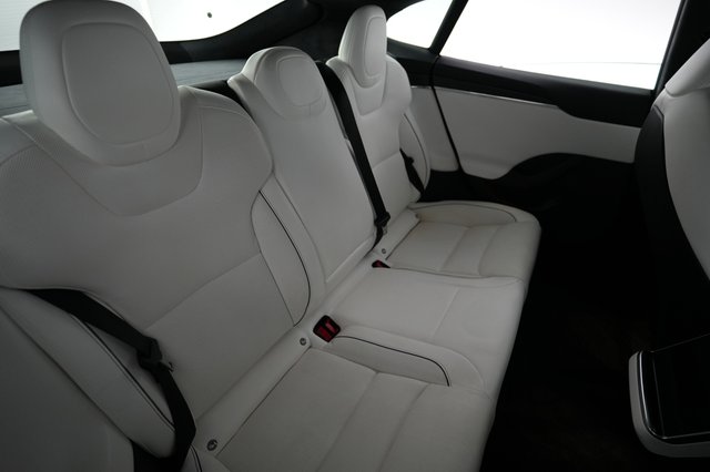 2022 Tesla Model S — photo 4 of 21