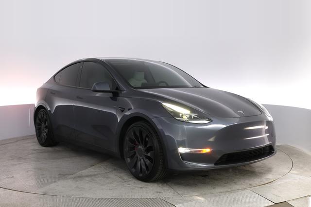 2022 Tesla Model Y — photo 10 of 22