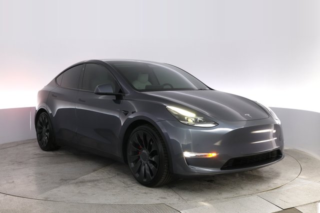 2022 Tesla Model Y — photo 10 of 22