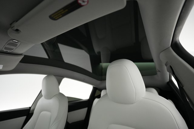 2022 Tesla Model Y — photo 20 of 22