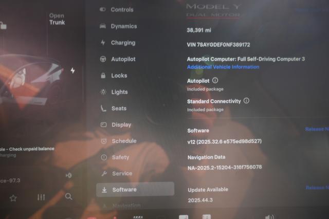 2022 Tesla Model Y — photo 5 of 22