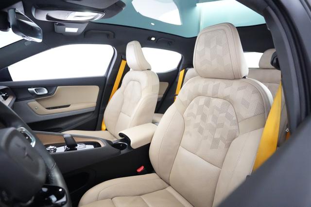 2022 Polestar 2 — photo 3 of 23