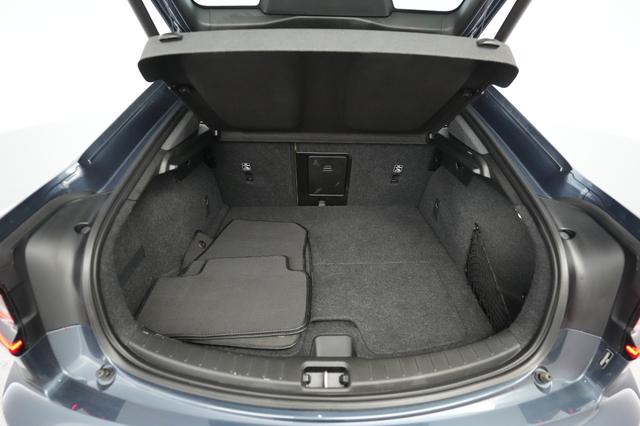 2022 Polestar 2 — photo 6 of 23