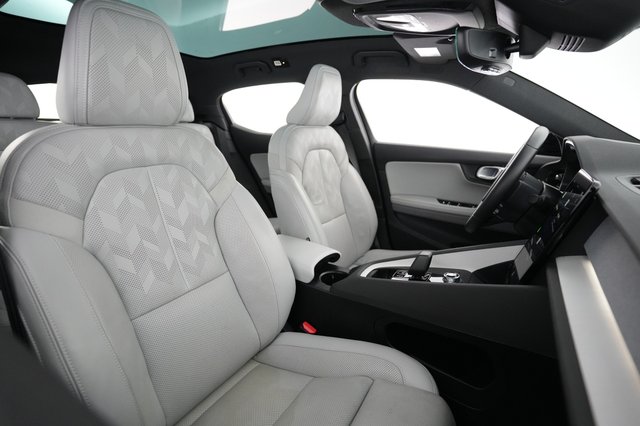 2023 Polestar 2 — photo 18 of 21