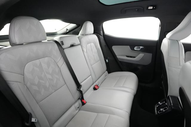 2023 Polestar 2 — photo 4 of 21