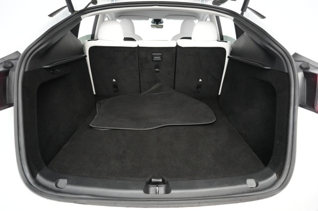 2023 Tesla Model Y — photo 6 of 22