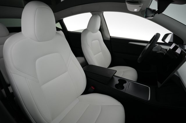 2023 Tesla Model Y — photo 19 of 22