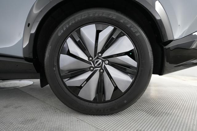 2023 Nissan Ariya — photo 7 of 20