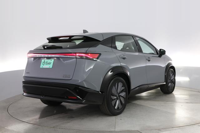 2023 Nissan Ariya — photo 2 of 20