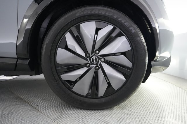 2023 Nissan Ariya — photo 17 of 20
