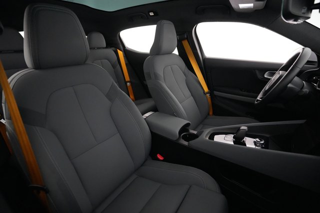 2023 Polestar 2 — photo 18 of 20