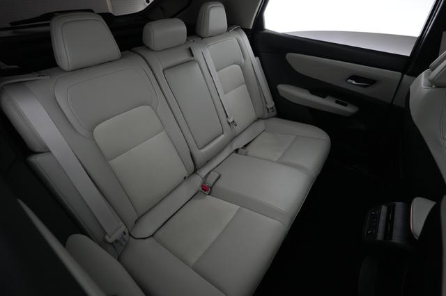 2023 Nissan Ariya — photo 4 of 21