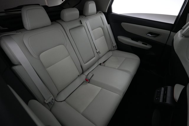 2023 Nissan Ariya — photo 4 of 21