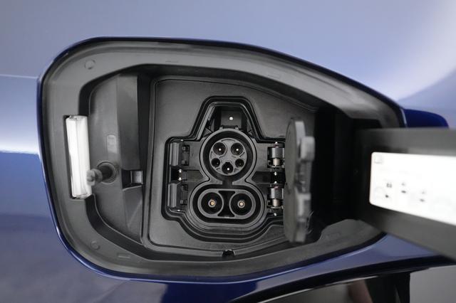 2023 Nissan Ariya — photo 8 of 21