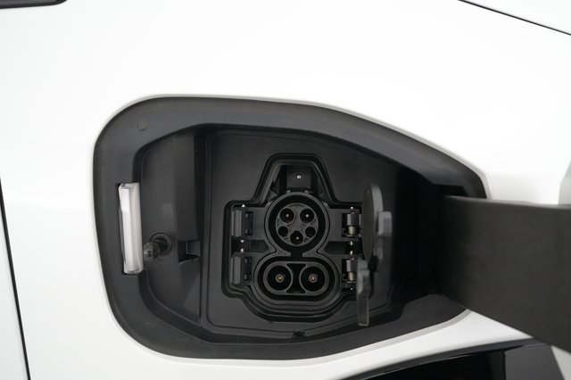 2023 Nissan Ariya — photo 8 of 21
