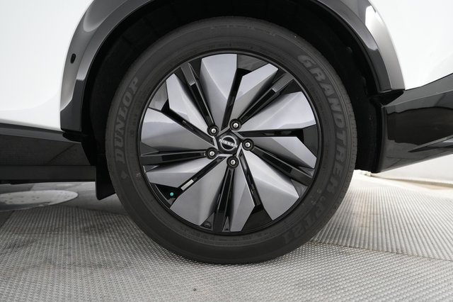 2023 Nissan Ariya — photo 17 of 21