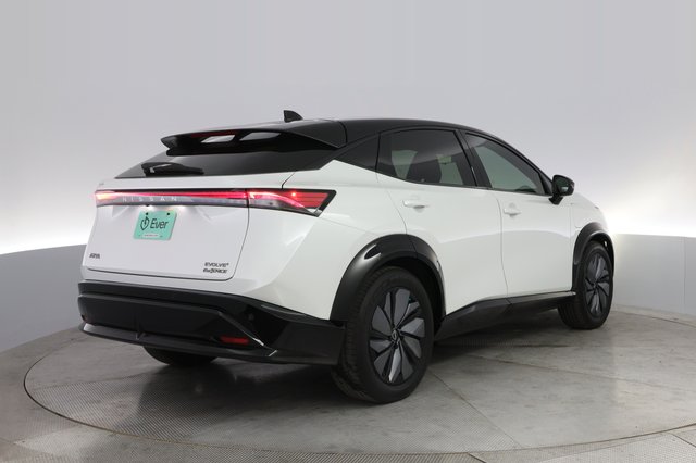 2023 Nissan Ariya — photo 2 of 21