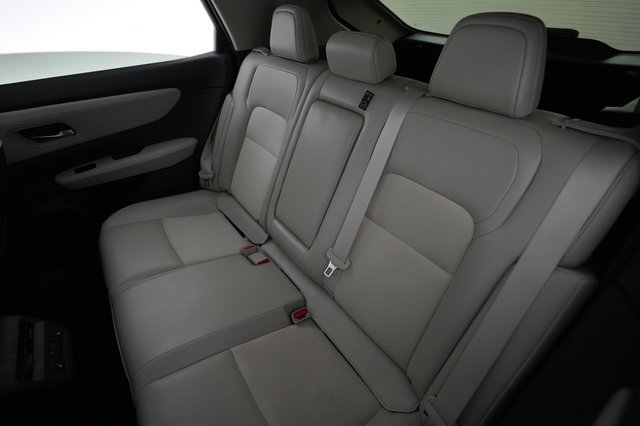 2023 Nissan Ariya — photo 18 of 21