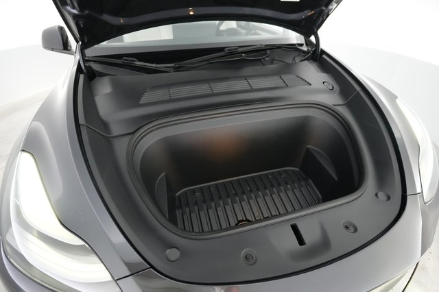 2024 Tesla Model Y — photo 20 of 26
