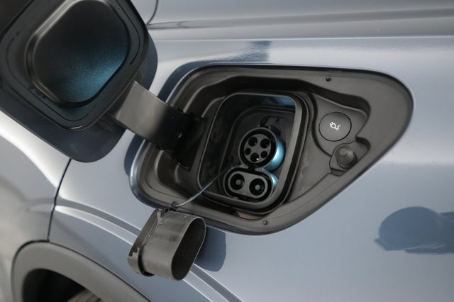 2024 Polestar 2 — photo 8 of 24