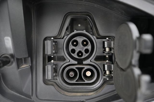 2024 Nissan Ariya — photo 8 of 21